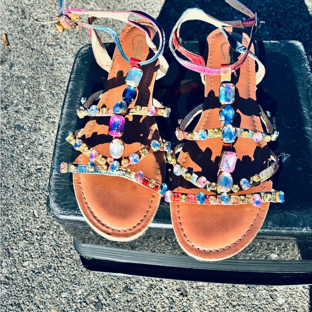 Embellished Multiple Jewels Accent Sandals